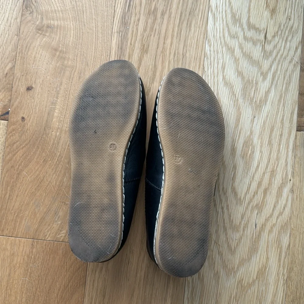 Artisanal, Hand Made, Comfiest Shoes Ever! Charix Black Slip On Shows (size 7) - Picture 6 of 11